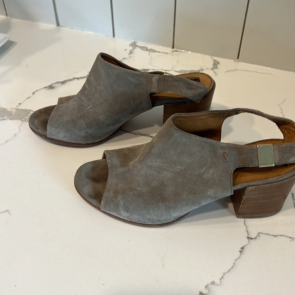 ALBERTO FERMANI griege sandal with block heel, Size 39.5 - Picture 2 of 8